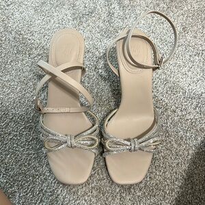 Heeled sandals with rhinestones SIZE 4